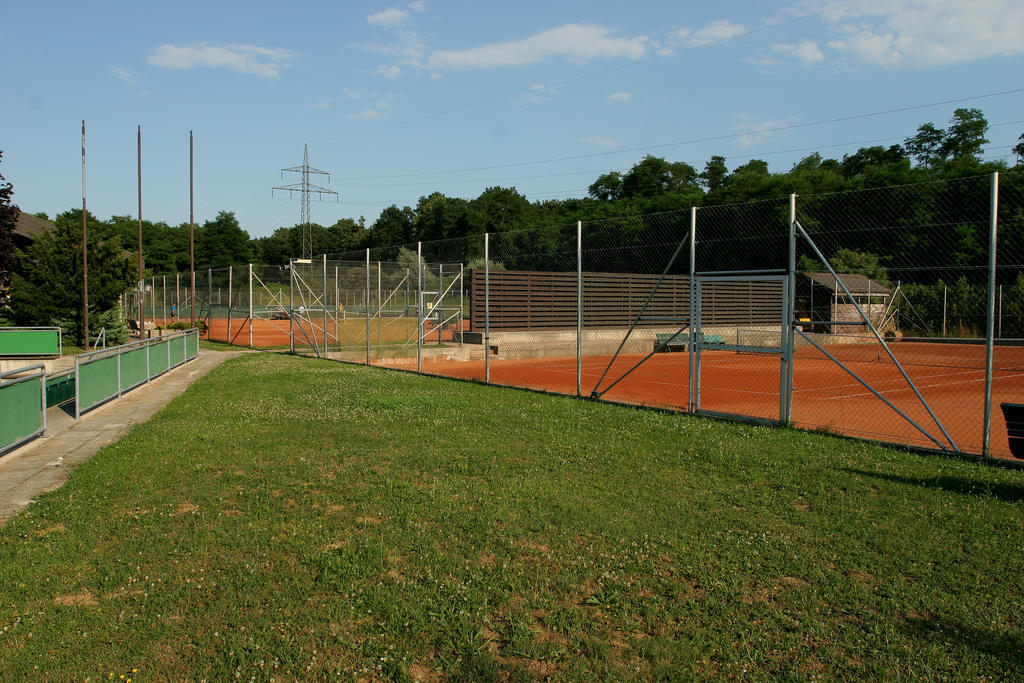 Tennis- Und Freizeitzentrum Neudoerfl Neudorfl Zewnętrze zdjęcie