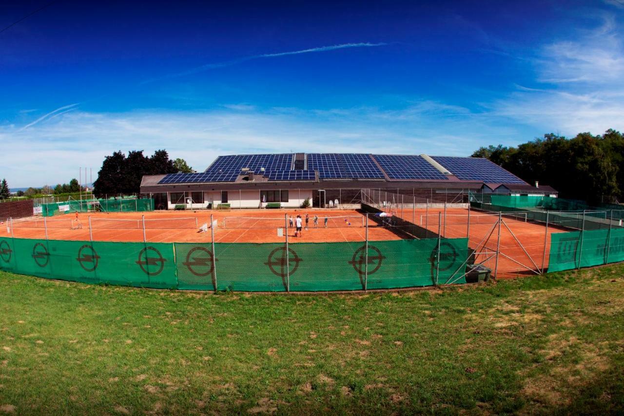 Tennis- Und Freizeitzentrum Neudoerfl Neudorfl Zewnętrze zdjęcie